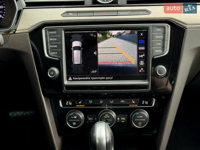 Синий Фольксваген Пассат, объемом двигателя 1.97 л и пробегом 220 тыс. км за 16999 $, фото 42 на Automoto.ua