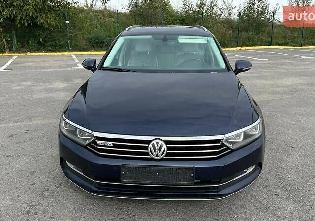 Синий Фольксваген Пассат, объемом двигателя 1.97 л и пробегом 320 тыс. км за 15300 $, фото 2 на Automoto.ua