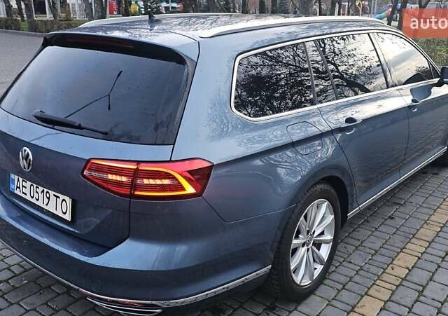 Синий Фольксваген Пассат, объемом двигателя 1.97 л и пробегом 333 тыс. км за 22900 $, фото 5 на Automoto.ua