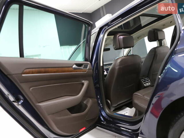 Синий Фольксваген Пассат, объемом двигателя 1.97 л и пробегом 237 тыс. км за 19899 $, фото 114 на Automoto.ua