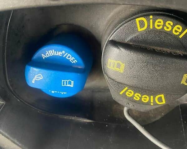 Синий Фольксваген Пассат, объемом двигателя 1.97 л и пробегом 333 тыс. км за 22900 $, фото 44 на Automoto.ua