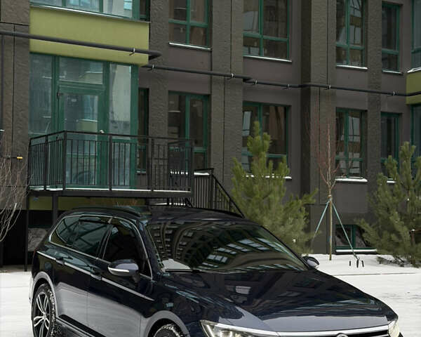 Синий Фольксваген Пассат, объемом двигателя 1.97 л и пробегом 317 тыс. км за 14450 $, фото 3 на Automoto.ua