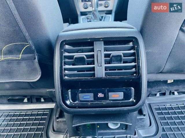 Синій Фольксваген Пассат, об'ємом двигуна 1.97 л та пробігом 300 тис. км за 13500 $, фото 8 на Automoto.ua