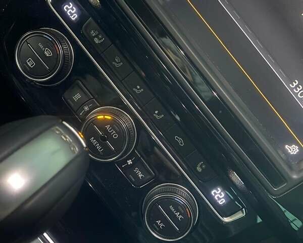 Синий Фольксваген Пассат, объемом двигателя 1.97 л и пробегом 333 тыс. км за 22900 $, фото 50 на Automoto.ua