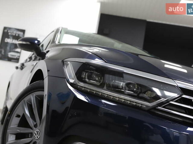 Синий Фольксваген Пассат, объемом двигателя 1.97 л и пробегом 237 тыс. км за 19899 $, фото 27 на Automoto.ua