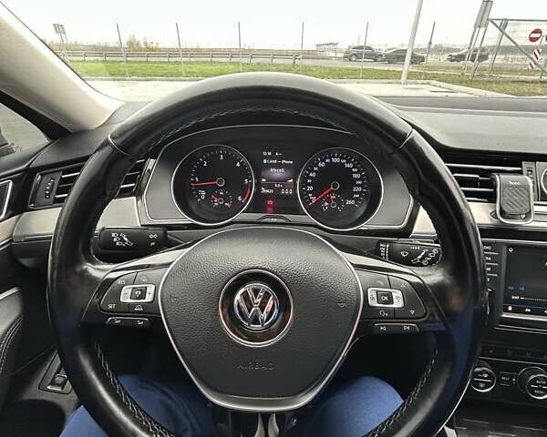 Синий Фольксваген Пассат, объемом двигателя 1.97 л и пробегом 293 тыс. км за 14500 $, фото 12 на Automoto.ua