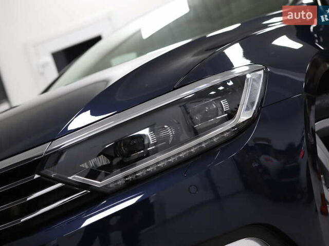 Синий Фольксваген Пассат, объемом двигателя 1.97 л и пробегом 237 тыс. км за 19899 $, фото 11 на Automoto.ua