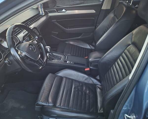 Синий Фольксваген Пассат, объемом двигателя 2 л и пробегом 272 тыс. км за 14200 $, фото 43 на Automoto.ua