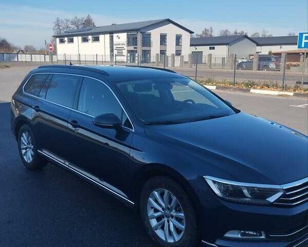 Синий Фольксваген Пассат, объемом двигателя 1.97 л и пробегом 268 тыс. км за 15200 $, фото 1 на Automoto.ua