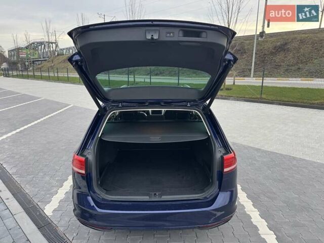 Синий Фольксваген Пассат, объемом двигателя 1.97 л и пробегом 218 тыс. км за 17500 $, фото 32 на Automoto.ua