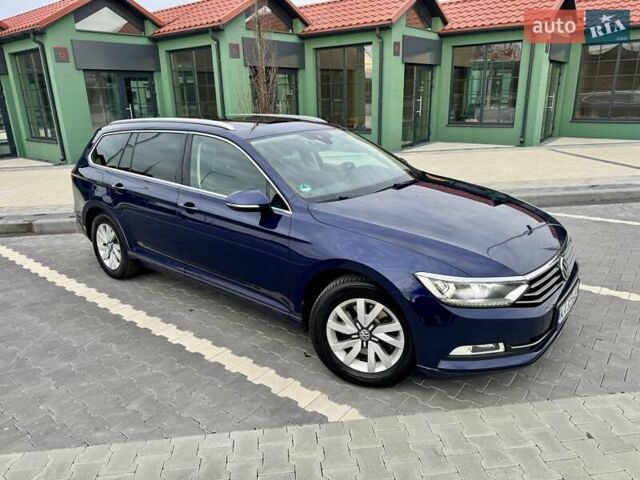 Синий Фольксваген Пассат, объемом двигателя 1.97 л и пробегом 218 тыс. км за 17500 $, фото 2 на Automoto.ua