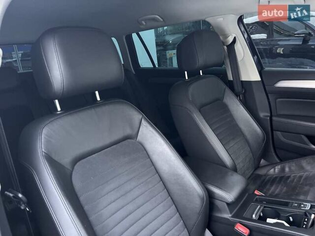 Синий Фольксваген Пассат, объемом двигателя 1.97 л и пробегом 269 тыс. км за 16700 $, фото 33 на Automoto.ua