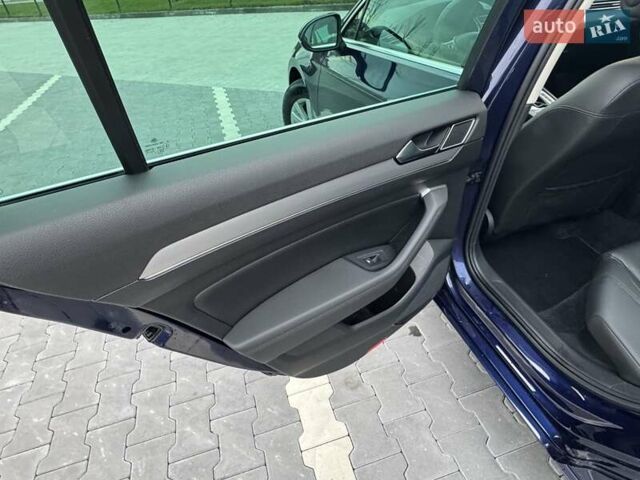 Синий Фольксваген Пассат, объемом двигателя 1.97 л и пробегом 218 тыс. км за 17500 $, фото 23 на Automoto.ua