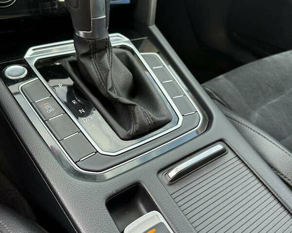 Синий Фольксваген Пассат, объемом двигателя 2 л и пробегом 255 тыс. км за 16400 $, фото 36 на Automoto.ua