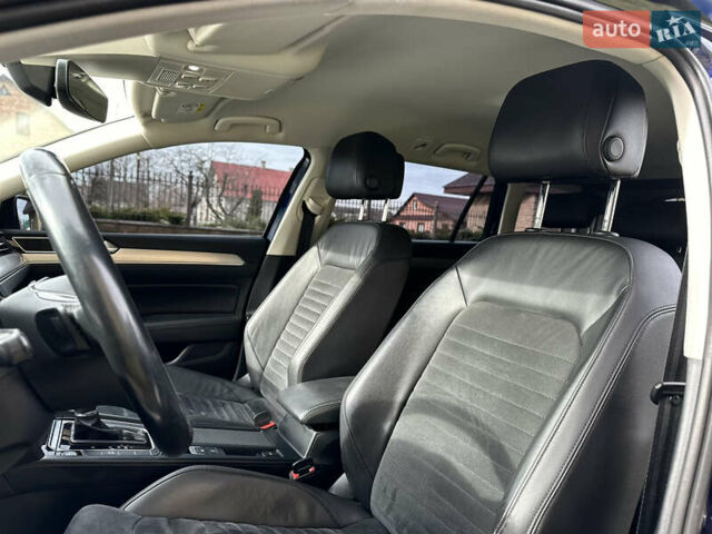 Синий Фольксваген Пассат, объемом двигателя 2 л и пробегом 289 тыс. км за 16799 $, фото 19 на Automoto.ua