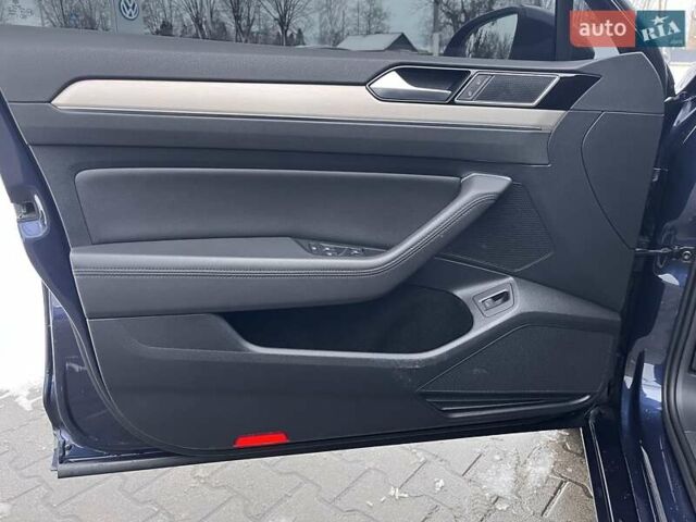 Синий Фольксваген Пассат, объемом двигателя 1.97 л и пробегом 269 тыс. км за 16700 $, фото 9 на Automoto.ua