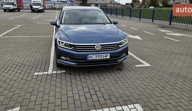 Синий Фольксваген Пассат, объемом двигателя 1.97 л и пробегом 187 тыс. км за 17700 $, фото 27 на Automoto.ua