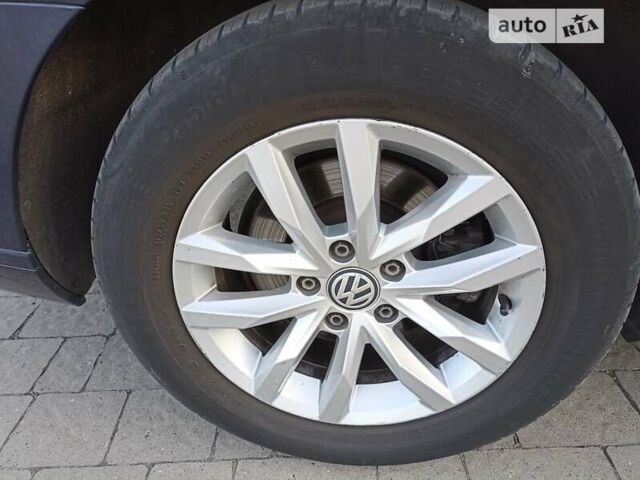 Синий Фольксваген Пассат, объемом двигателя 1.97 л и пробегом 225 тыс. км за 16300 $, фото 55 на Automoto.ua