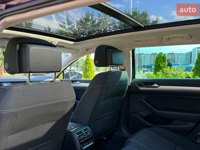 Синий Фольксваген Пассат, объемом двигателя 1.6 л и пробегом 197 тыс. км за 17500 $, фото 11 на Automoto.ua