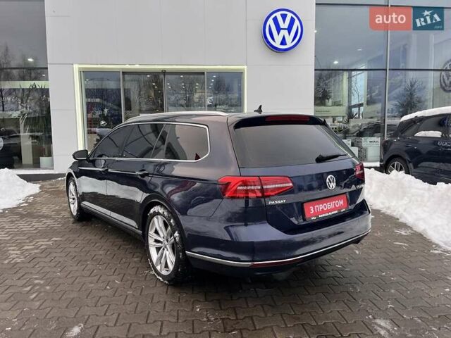 Синий Фольксваген Пассат, объемом двигателя 1.97 л и пробегом 269 тыс. км за 16700 $, фото 5 на Automoto.ua
