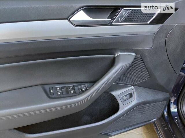 Синий Фольксваген Пассат, объемом двигателя 1.97 л и пробегом 225 тыс. км за 16300 $, фото 40 на Automoto.ua