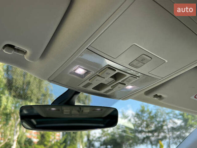 Синий Фольксваген Пассат, объемом двигателя 1.6 л и пробегом 197 тыс. км за 17500 $, фото 22 на Automoto.ua