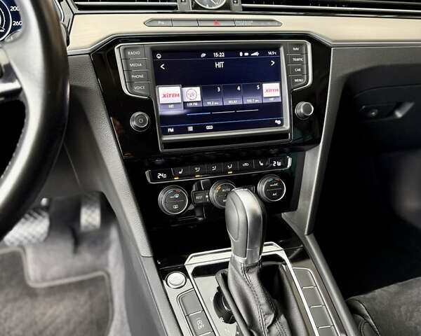 Фольксваген Пассат 2017 в Житомире на Automoto.ua Синий Фольксваген Пассат, объемом двигателя 2 л и пробегом 266 тыс. км за 17600 $, фото 19 на Automoto.ua