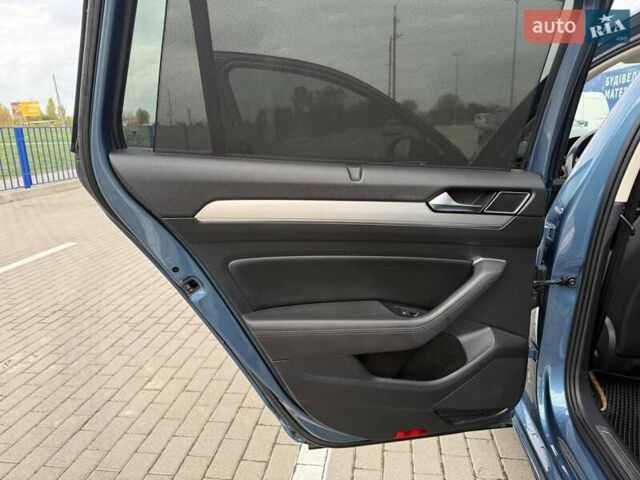 Синий Фольксваген Пассат, объемом двигателя 1.97 л и пробегом 187 тыс. км за 17700 $, фото 20 на Automoto.ua