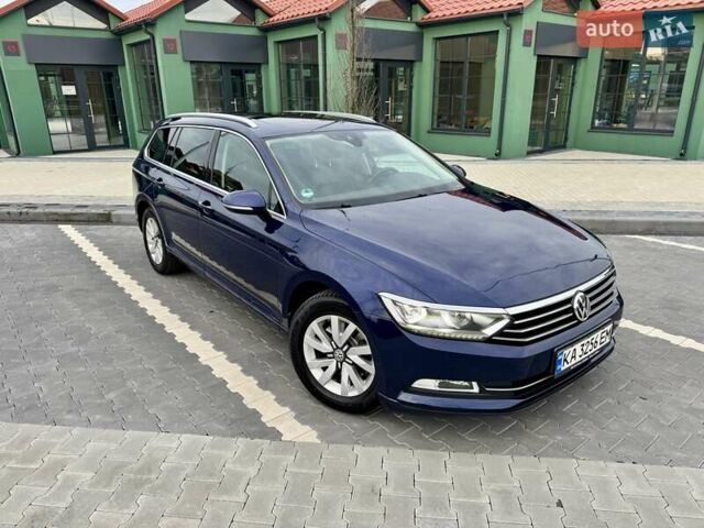 Синий Фольксваген Пассат, объемом двигателя 1.97 л и пробегом 218 тыс. км за 17500 $, фото 1 на Automoto.ua