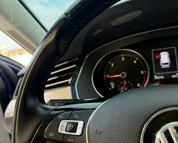 Синій Фольксваген Пассат, об'ємом двигуна 2 л та пробігом 256 тис. км за 16200 $, фото 62 на Automoto.ua