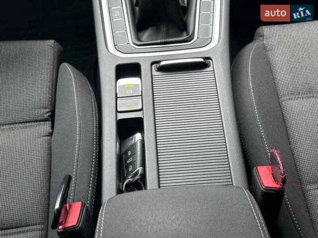 Синій Фольксваген Пассат, об'ємом двигуна 1.97 л та пробігом 264 тис. км за 14900 $, фото 52 на Automoto.ua