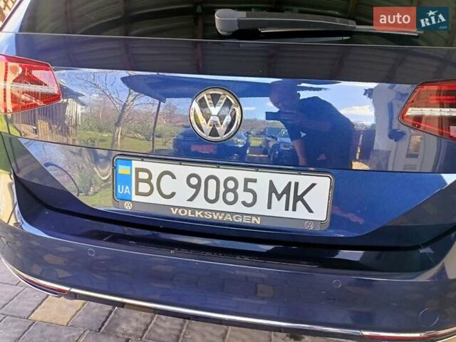 Синий Фольксваген Пассат, объемом двигателя 1.97 л и пробегом 227 тыс. км за 18999 $, фото 31 на Automoto.ua