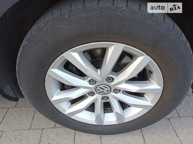 Синий Фольксваген Пассат, объемом двигателя 1.97 л и пробегом 225 тыс. км за 16300 $, фото 54 на Automoto.ua