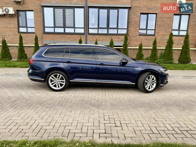 Фольксваген Пассат 2017 в Житомире на Automoto.ua Синий Фольксваген Пассат, объемом двигателя 2 л и пробегом 266 тыс. км за 17600 $, фото 10 на Automoto.ua