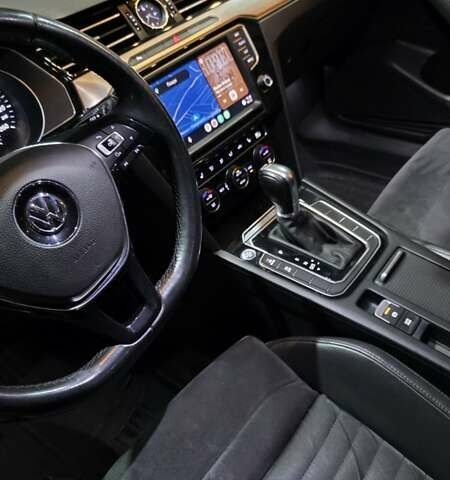 Синий Фольксваген Пассат, объемом двигателя 1.97 л и пробегом 300 тыс. км за 18500 $, фото 8 на Automoto.ua