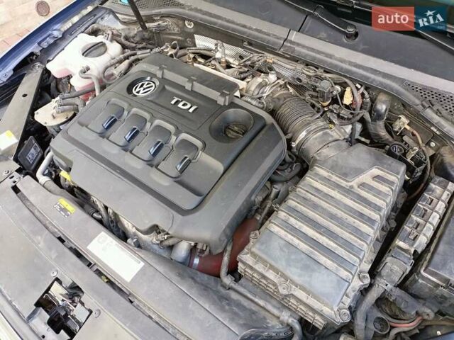 Синий Фольксваген Пассат, объемом двигателя 1.97 л и пробегом 227 тыс. км за 18999 $, фото 97 на Automoto.ua