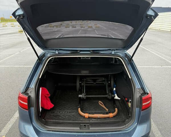 Фольксваген Пассат 2017 в Львове на Automoto.ua Синий Фольксваген Пассат, объемом двигателя 1.97 л и пробегом 217 тыс. км за 15800 $, фото 39 на Automoto.ua