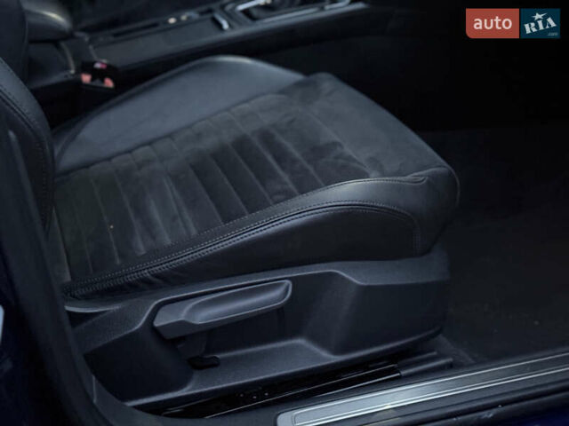 Синій Фольксваген Пассат, об'ємом двигуна 2 л та пробігом 294 тис. км за 15200 $, фото 39 на Automoto.ua