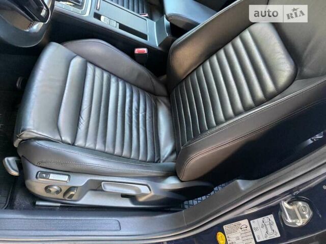 Синий Фольксваген Пассат, объемом двигателя 1.97 л и пробегом 225 тыс. км за 16300 $, фото 44 на Automoto.ua