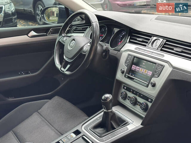 Синій Фольксваген Пассат, об'ємом двигуна 1.97 л та пробігом 264 тис. км за 14900 $, фото 37 на Automoto.ua