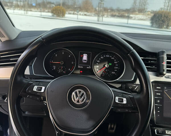 Синий Фольксваген Пассат, объемом двигателя 2 л и пробегом 255 тыс. км за 16400 $, фото 45 на Automoto.ua