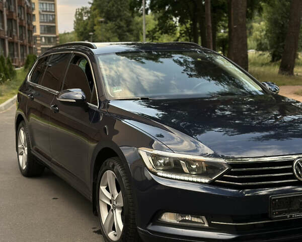 Синий Фольксваген Пассат, объемом двигателя 1.6 л и пробегом 219 тыс. км за 15200 $, фото 13 на Automoto.ua