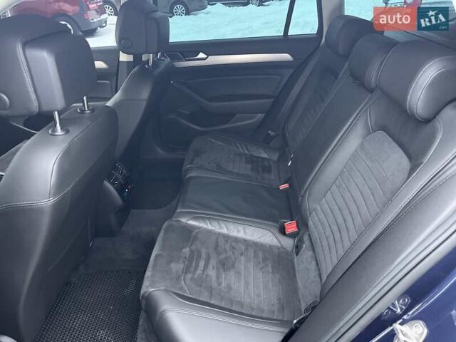 Синий Фольксваген Пассат, объемом двигателя 1.97 л и пробегом 269 тыс. км за 16700 $, фото 26 на Automoto.ua