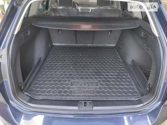 Синий Фольксваген Пассат, объемом двигателя 1.97 л и пробегом 225 тыс. км за 16300 $, фото 31 на Automoto.ua