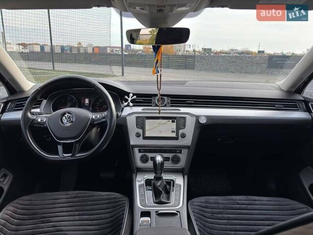 Синій Фольксваген Пассат, об'ємом двигуна 1.97 л та пробігом 321 тис. км за 14700 $, фото 6 на Automoto.ua