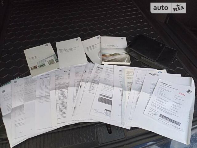 Синий Фольксваген Пассат, объемом двигателя 1.97 л и пробегом 225 тыс. км за 16300 $, фото 70 на Automoto.ua