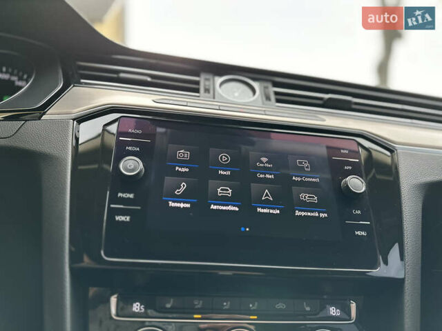 Синий Фольксваген Пассат, объемом двигателя 2 л и пробегом 289 тыс. км за 16799 $, фото 48 на Automoto.ua