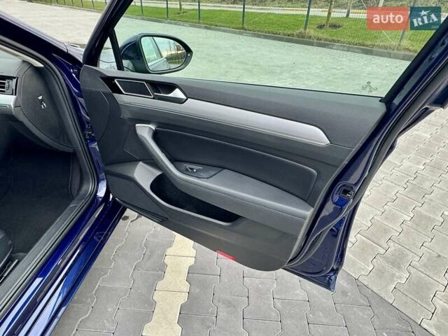 Синий Фольксваген Пассат, объемом двигателя 1.97 л и пробегом 218 тыс. км за 17500 $, фото 18 на Automoto.ua