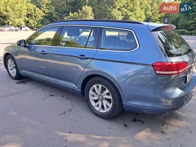 Синій Фольксваген Пассат, об'ємом двигуна 1.6 л та пробігом 282 тис. км за 14000 $, фото 7 на Automoto.ua