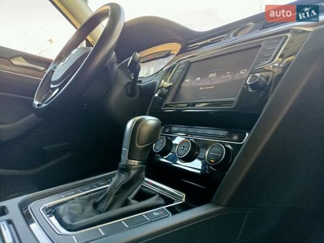 Синий Фольксваген Пассат, объемом двигателя 1.97 л и пробегом 227 тыс. км за 18999 $, фото 87 на Automoto.ua